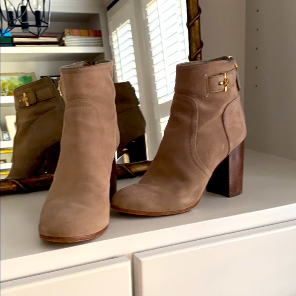 Tory Burch Tan Suede Ankle Boots. Great condition.